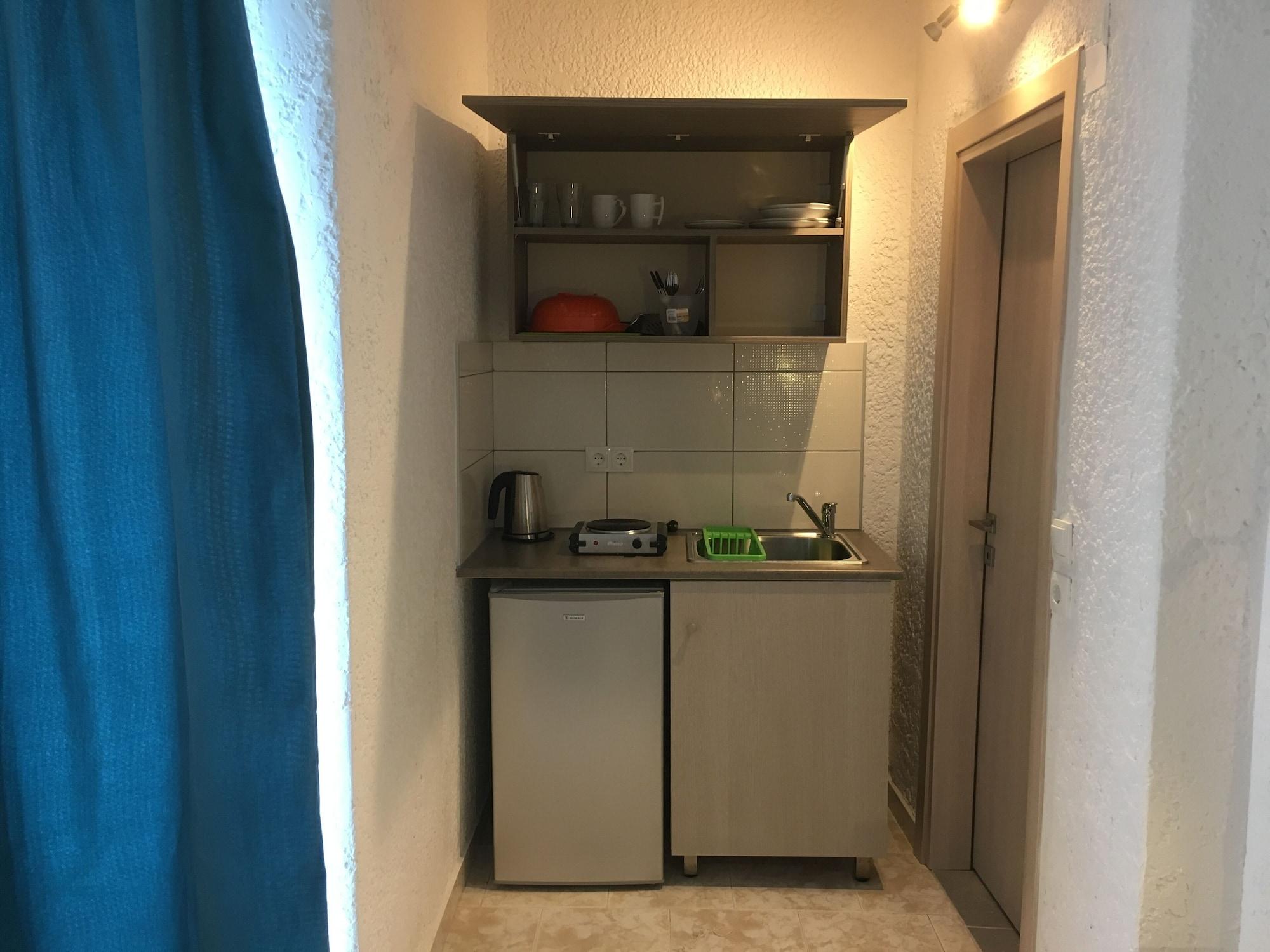 阿尼卡一室公寓酒店 法里拉基 外观 照片